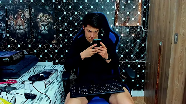 javiersexymann online show from 03/27/26, 08:43