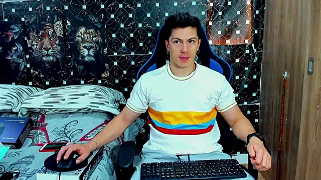 javiersexymann online show from 02/26/26, 06:41