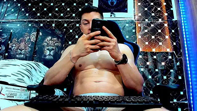 javiersexymann online show from 07/21/26, 04:41