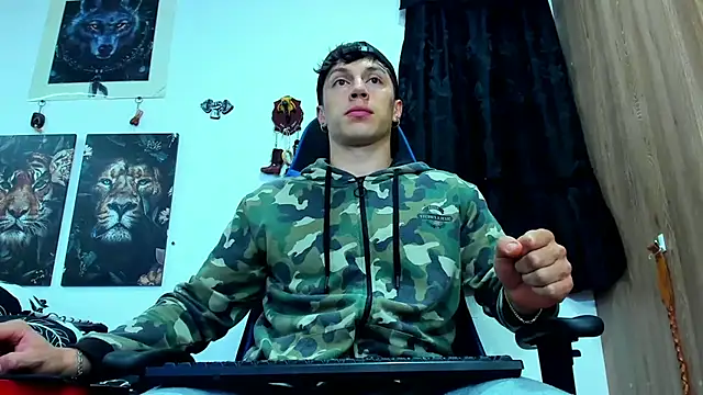 Snapshot of javiersexymann chatting on 03/03/25, 02:11 javiersexymann online show from 03/03/25, 02:11