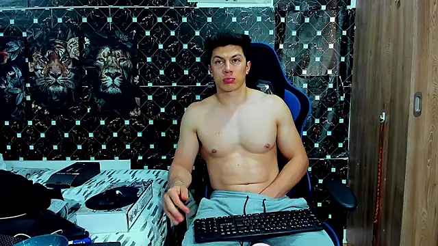 javiersexymann online show from 03/16/26, 10:12