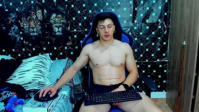 javiersexymann online show from 02/05/26, 11:44