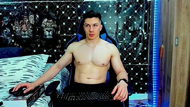 Snapshot of javiersexymann chatting on 07/14/26, 05:23 javiersexymann online show from 07/14/26, 05:23