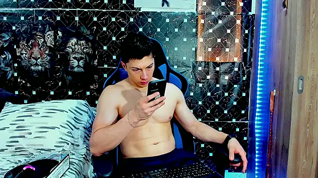 Snapshot of javiersexymann chatting on 07/08/26, 04:51 javiersexymann online show from 07/08/26, 04:51