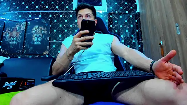 Snapshot of javiersexymann chatting on 09/09/25, 01:49 javiersexymann online show from 09/09/25, 01:49