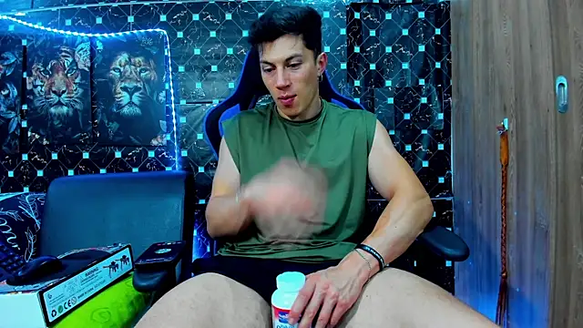 Snapshot of javiersexymann chatting on 09/12/25, 11:26 javiersexymann online show from 09/12/25, 11:26