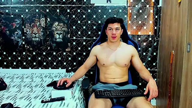 javiersexymann online show from 05/18/26, 04:34