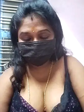 Snapshot of chaitara-reddy chatting on 10/22/25, 03:00 chaitara-reddy online show from 10/22/25, 03:00