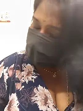 chaitara-reddy online show from 04/23/26, 03:24