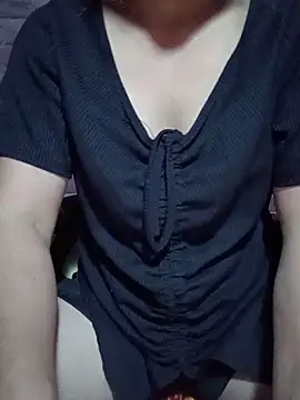 Snapshot of Mini3333 chatting on 06/11/26, 12:32 Mini3333 online show from 06/11/26, 12:32