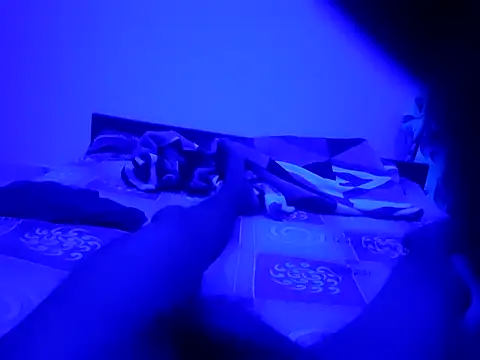 sanddyk99 online show from 10/12/25, 06:42