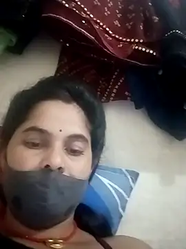 JULEE-740 online show from 10/28/25, 03:22