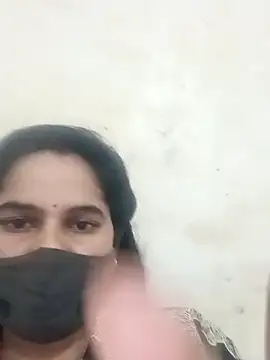 JULEE-740 online show from 11/19/25, 11:32