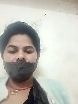 JULEE-740 online show from 12/04/25, 12:20