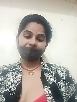 JULEE-740 online show from 12/02/25, 10:50