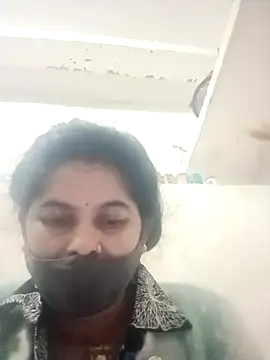 JULEE-740 online show from 11/19/25, 11:38