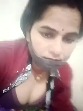 JULEE-740 online show from 12/16/25, 11:25