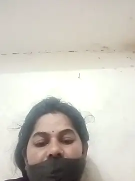 JULEE-740 online show from 12/14/25, 09:31