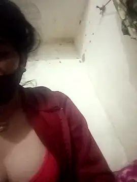 JULEE-740 online show from 12/15/25, 11:20