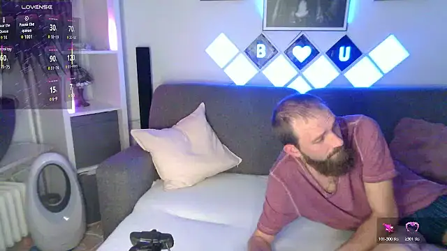 XBellaXundXUweX online show from 11/17/25, 07:29