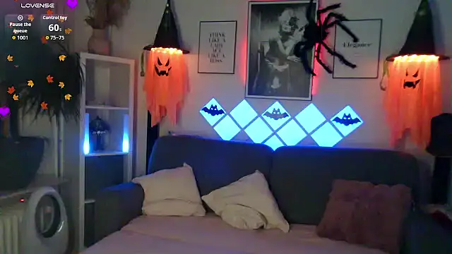 XBellaXundXUweX online show from 10/26/25, 07:36