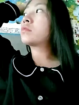 Snapshot of baybytay123 chatting on 10/16/25, 05:27 baybytay123 online show from 10/16/25, 05:27