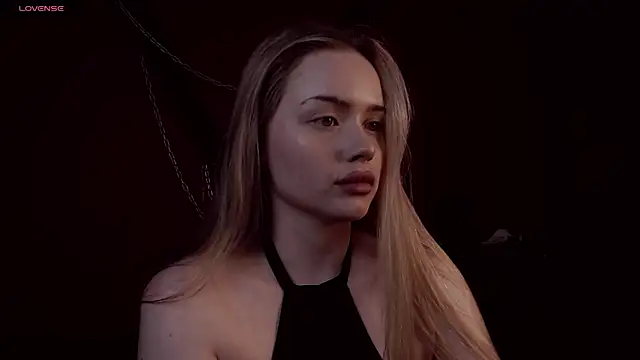 AvroraGoldie online show from 12/03/25, 10:36