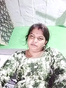 Snapshot of Rajnee33A chatting on 11/05/25, 10:57 Rajnee33A online show from 11/05/25, 10:57