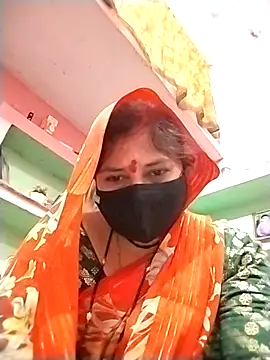 Snapshot of Rajnee33A chatting on 04/13/26, 08:40 Rajnee33A online show from 04/13/26, 08:40