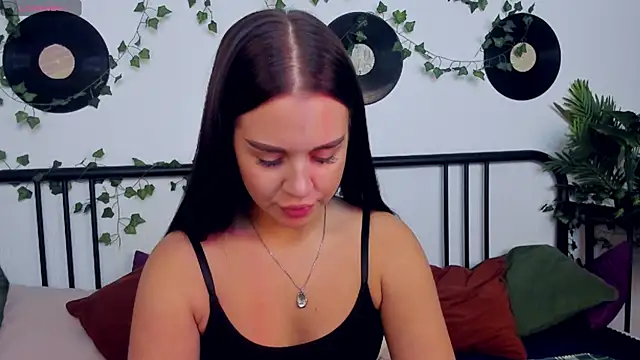 AmeliaRoyale online show from 09/15/25, 03:18