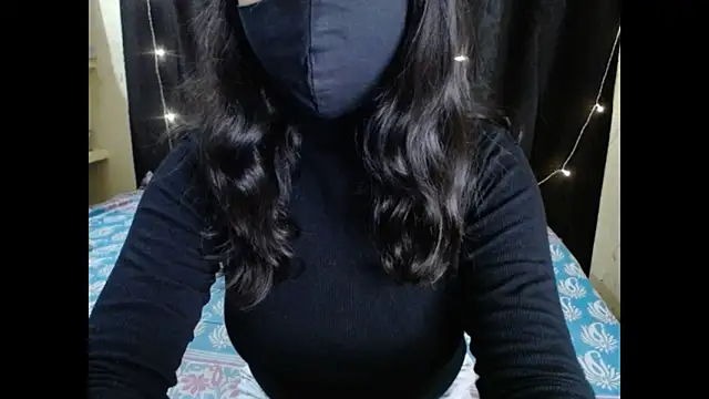 Vanya 7 online show from 11/30/25, 11:33