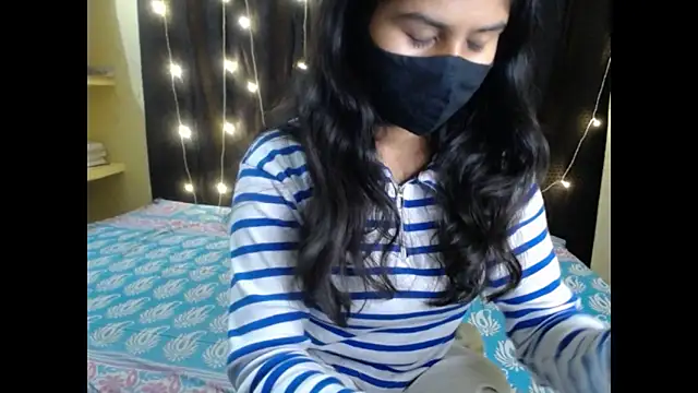 Vanya 7 online show from 11/10/25, 04:23