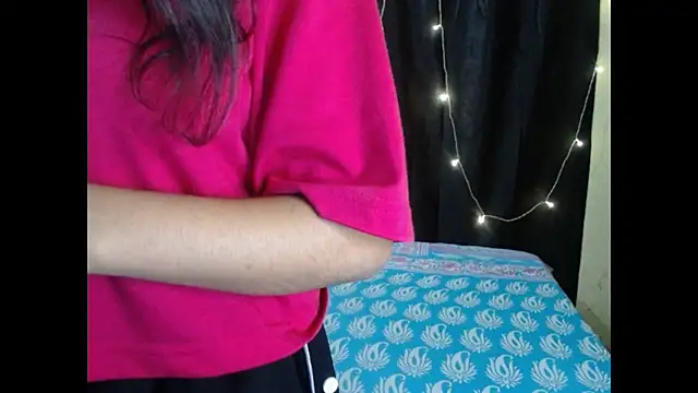 Vanya 7 online show from 11/22/25, 08:29