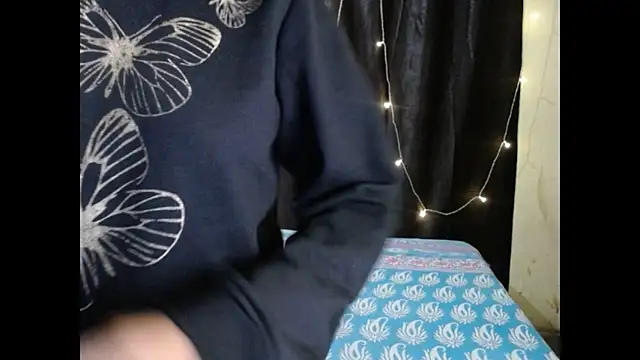 Vanya 7 online show from 11/28/25, 11:10