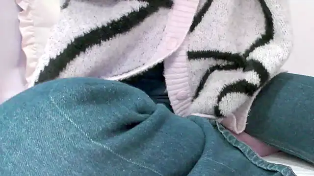 Snapshot of mana_4565 chatting on 11/11/25, 12:44 mana 4565 online show from 11/11/25, 12:44