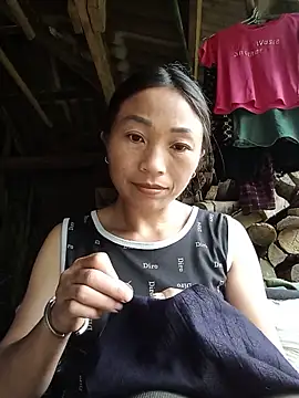 lucybaby00 online show from 05/18/26, 02:44