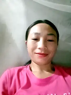 lucybaby00 online show from 10/30/25, 10:28