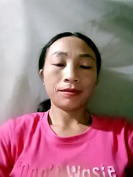 lucybaby00 online show from 09/10/25, 10:42