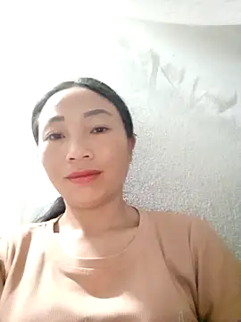 lucybaby00 online show from 11/06/25, 10:47