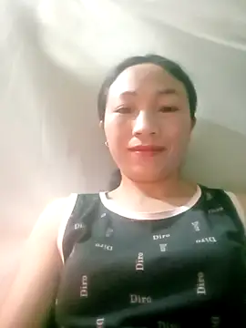 lucybaby00 online show from 12/17/25, 09:31