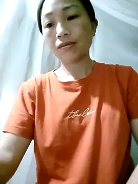 lucybaby00 online show from 04/16/26, 10:45