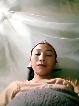 lucybaby00 online show from 10/25/25, 03:12