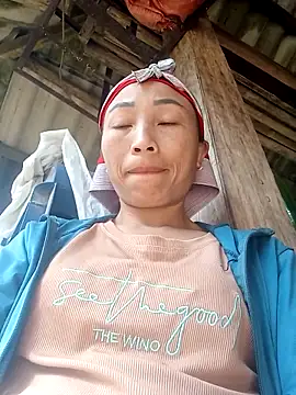 lucybaby00 online show from 12/19/25, 04:27