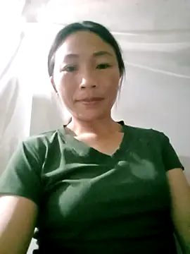 lucybaby00 online show from 05/05/26, 10:57