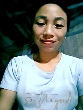 lucybaby00 online show from 11/04/25, 09:18