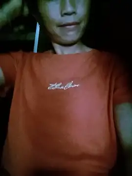 lucybaby00 online show from 06/19/26, 10:54
