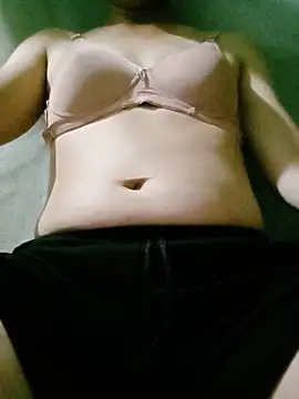 lucybaby00 online show from 06/12/26, 06:16
