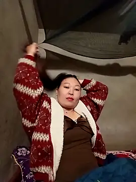 phunphun online show from 11/18/25, 12:30