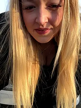 emilypeperoni online show from 02/09/26, 03:32