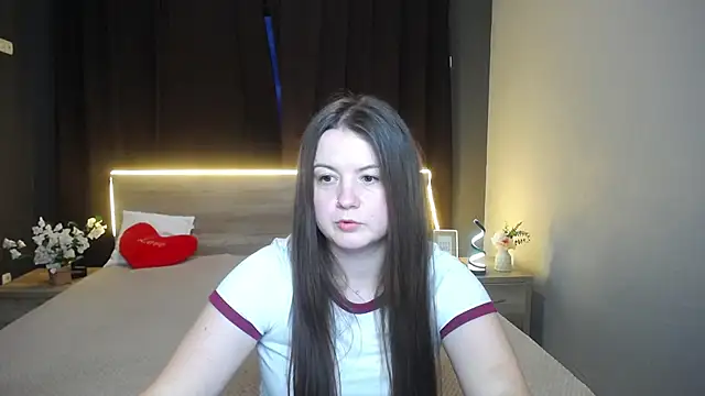 Snapshot of MavkaCute chatting on 07/16/26, 06:16 MavkaCute online show from 07/16/26, 06:16